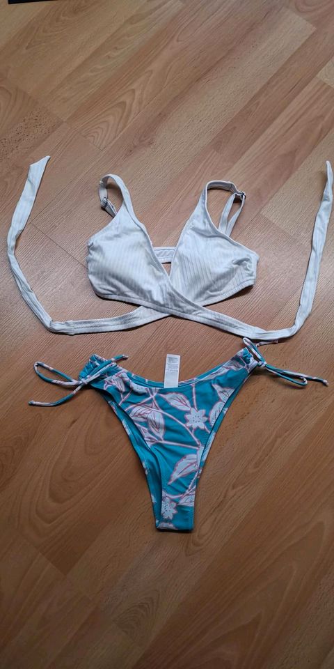 Bikini weiß türkis, Größe S, NEU in Döhlau