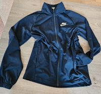 Nike Trainingsjacke blau Gr. S, sehr guter Zustand Bayern - Freising Vorschau