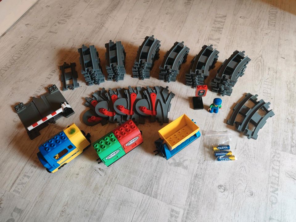 LEGO Duplo Ville - 3772 - E-Lok inkl. Batterien - Schienen Set in Hessen -  Rödermark | Lego & Duplo günstig kaufen, gebraucht oder neu | eBay  Kleinanzeigen ist jetzt Kleinanzeigen