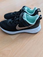 Neuwertig Nike Mädchen Schuhe Größe 33 Bayern - Königsbrunn Vorschau