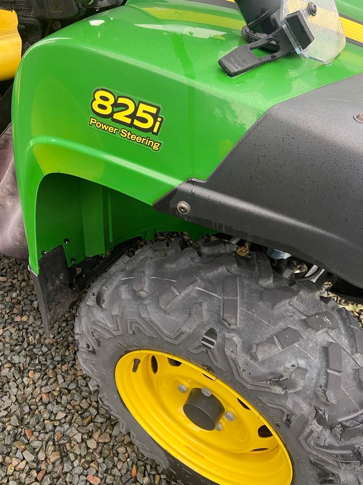 John Deere Gator XUV 825i in Zweibrücken