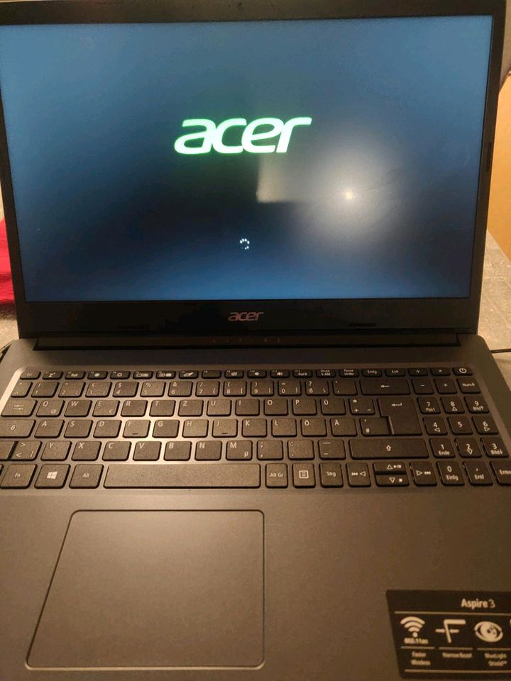 Acer Laptop in Meine