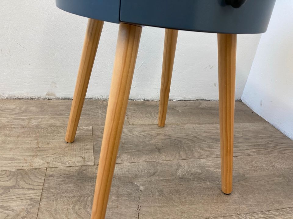 #A Beistelltisch Nachttisch Couchtisch grau Holz Retro Schublade in Burgstädt