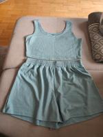 Kurze Hose/Crop Top hellblau Set Hessen - Nidderau Vorschau