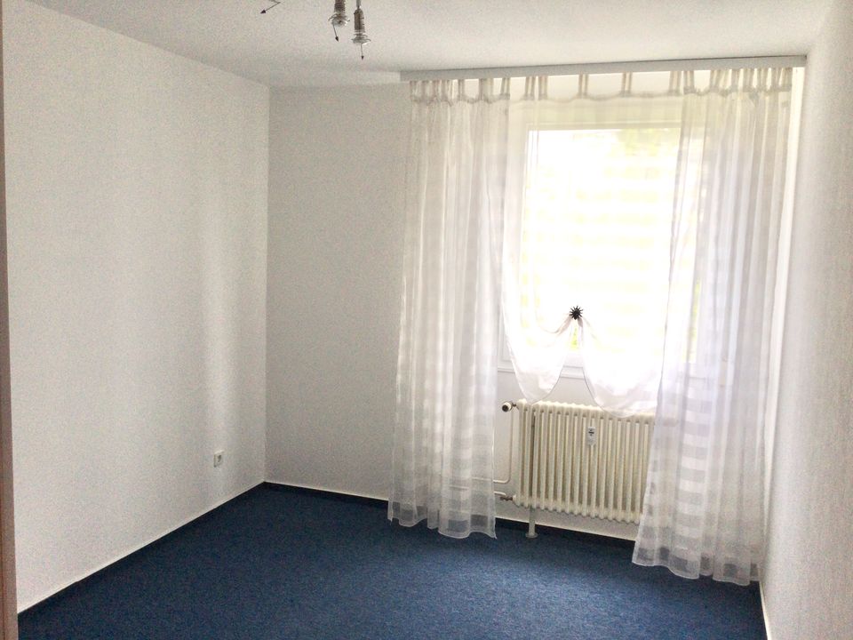 Schöne, helle gepflegte 4- Zimmerwohnung mit Balkon in Mannheim