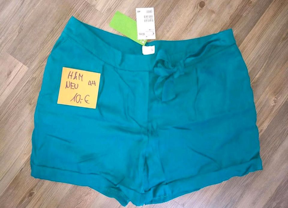 H&M Shorts mit Etikett Größe 44 neu in Gräfendorf