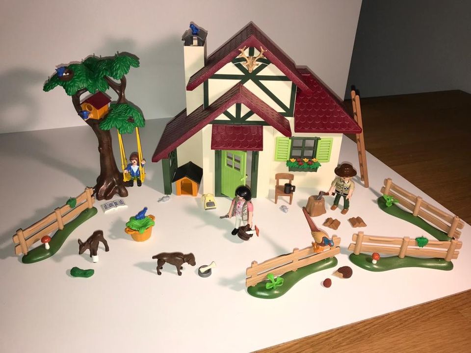 Playmobil Forsthaus 6811 in Borsdorf