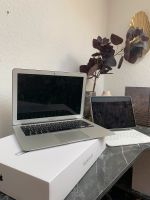 MacBook Apple Air Silber 13inch 128GB inkl Ladegerät Niedersachsen - Oldenburg Vorschau