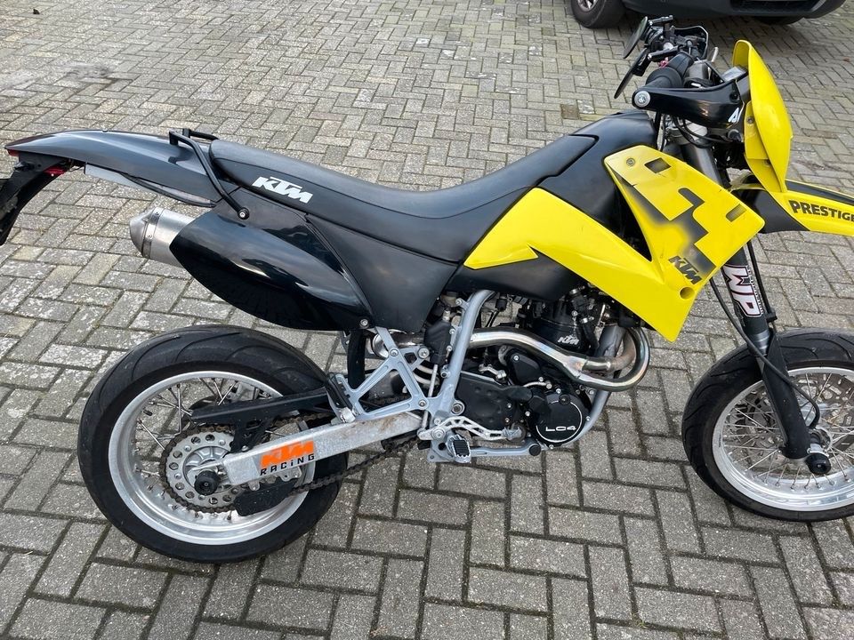 KTM Lc4 Supermoto in Großheide