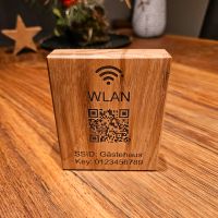 WLAN QR-Code Aufsteller aus Eiche personalisierbar Bayern - Palling Vorschau