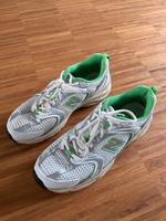 New Balance 530 Gr. 40 weiß / grün Düsseldorf - Düsseltal Vorschau