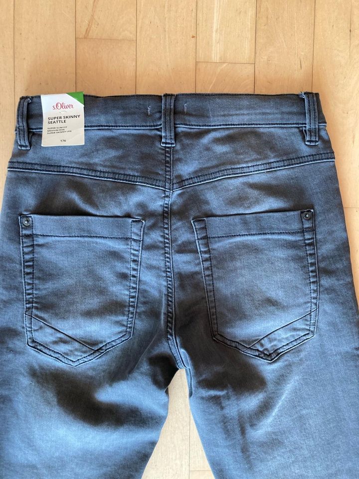 Neu: Jeans Jungs grau 176 S. Oliver super Slim skinny in Esslingen