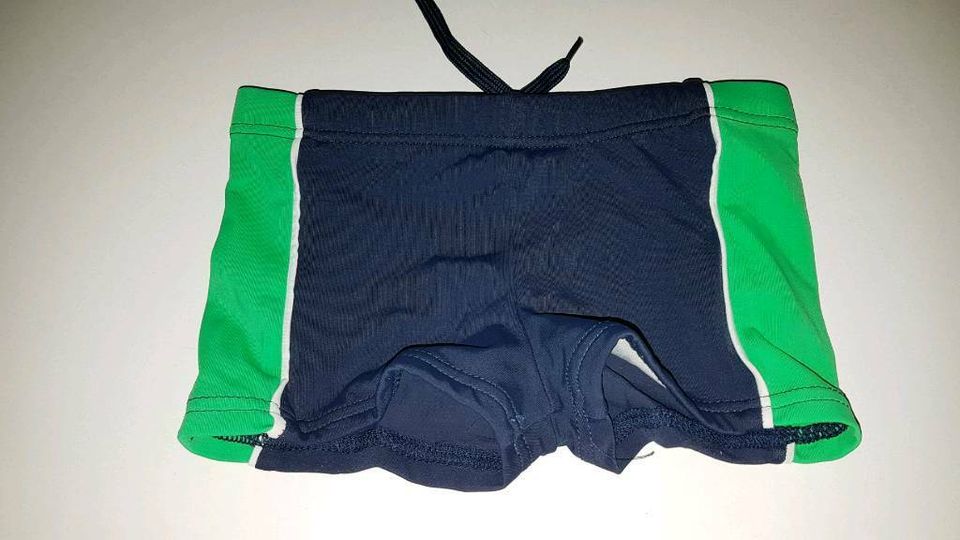 Badehose,badeshorts gr 86 zu verschenken in Hannover