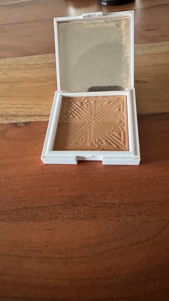 Rituals Miracle bronzing powder in Hirschaid