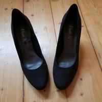 Pumps (schwarz), echt Leder Niedersachsen - Burgwedel Vorschau