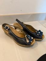 Rieker Sandalen keilsandalen Keilabsatz Navy beige Blume gr.38 Bayern - Miltenberg Vorschau