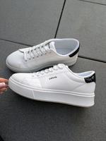 Levi's Sneaker Turnschuhe Schuhe 39 weiß Nordrhein-Westfalen - Wickede (Ruhr) Vorschau