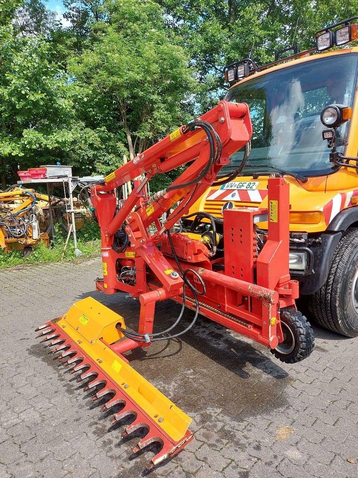 Suche Dücker Mulag Mähausleger Böschungsmulcher Schmidt Unimog in Selters