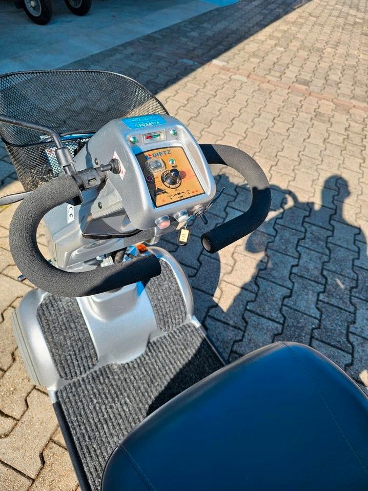 Seniorenmobil Scooter Elektrorollstuhl Dietz Agin 6/10kmh in Nordendorf