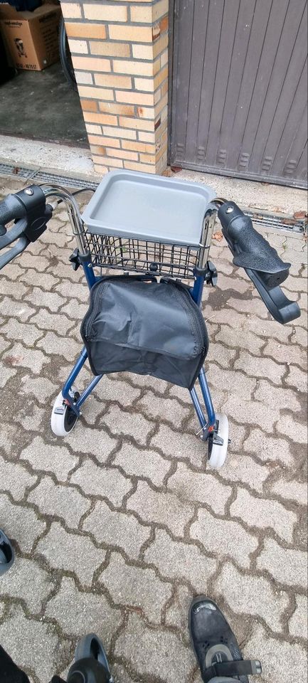 Rollator 3 Räder in Denzlingen