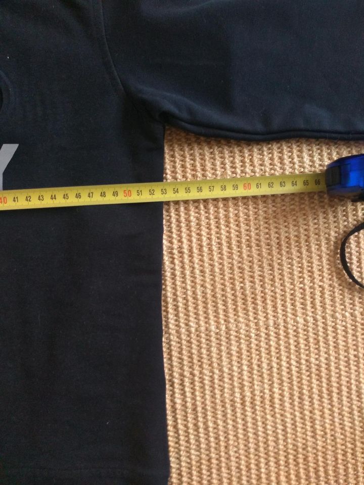 Superdry Sports Pullover, schwarz, Gr. L, eher Oversize in Seesen