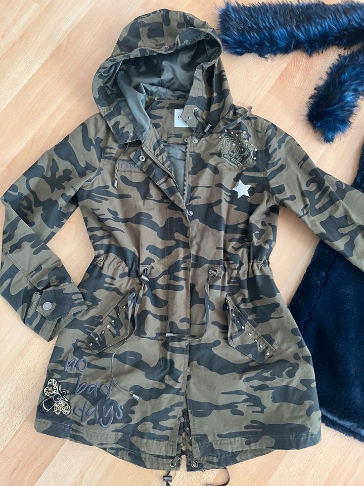 Guess 3 in 1 Trenchcoat Parka XS mit Weste in Wettenberg