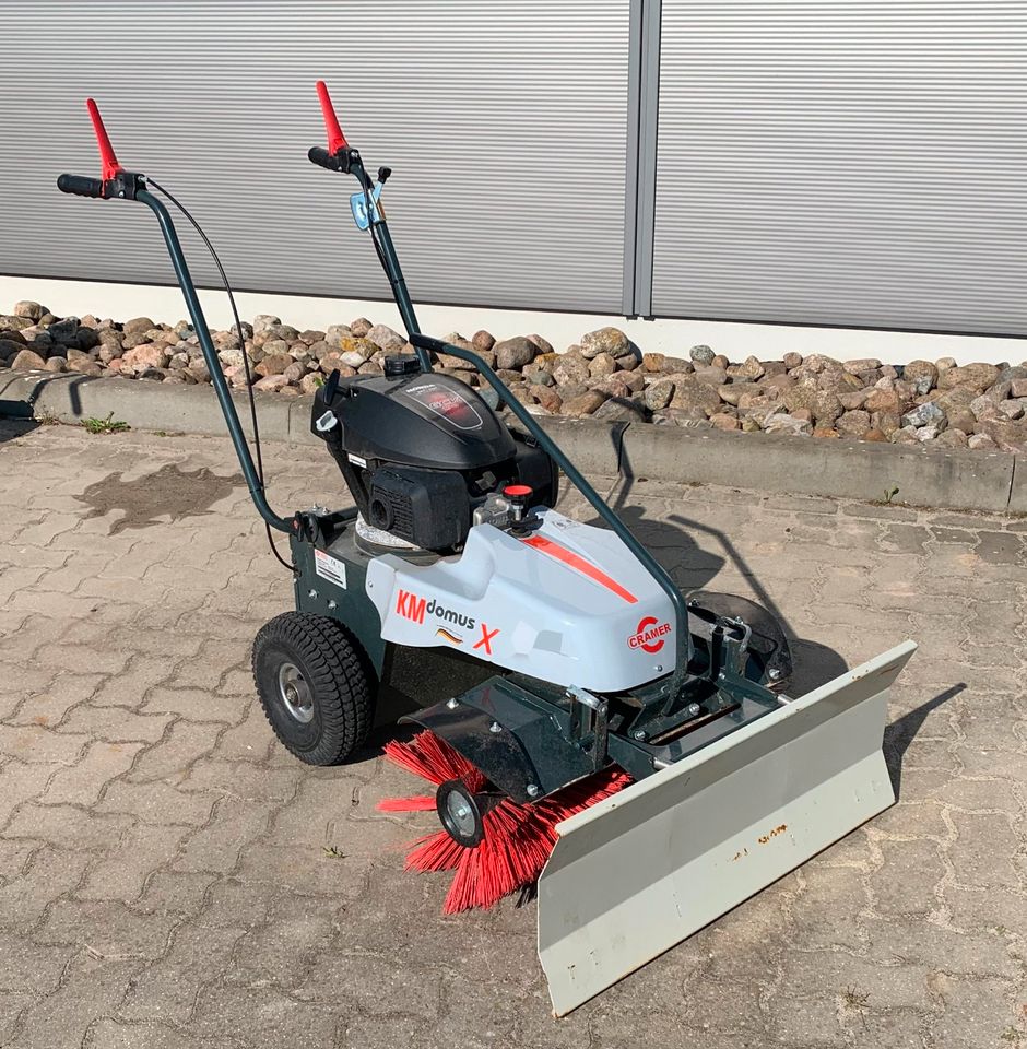 Cramer / Remarc Kehrmaschine KM DOMUS X-Honda Schneeschild in Barum b Bad Bevensen