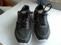 Sportschuhe , Marke Venice, Größe 39, schwarz/pink Schleswig-Holstein - Neumünster Vorschau