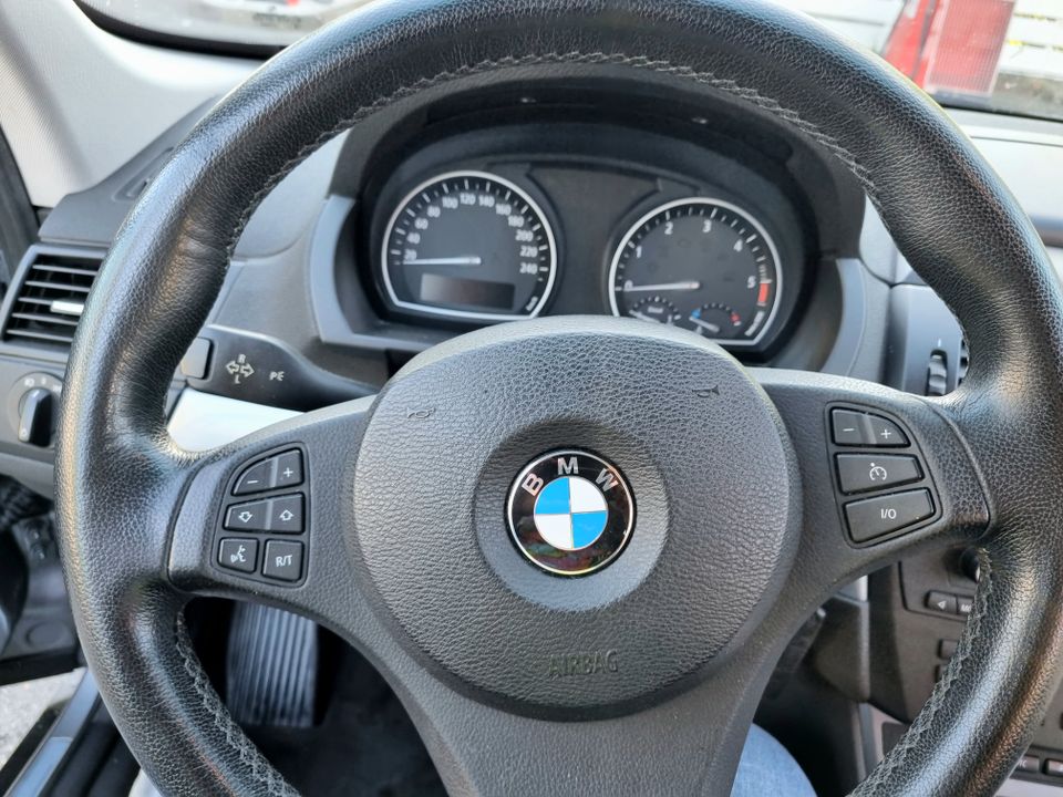 BMW X3 e83 xDrive 2,0 Liter Diesel 2Hand gepflegt top Ausstattung in Berlin
