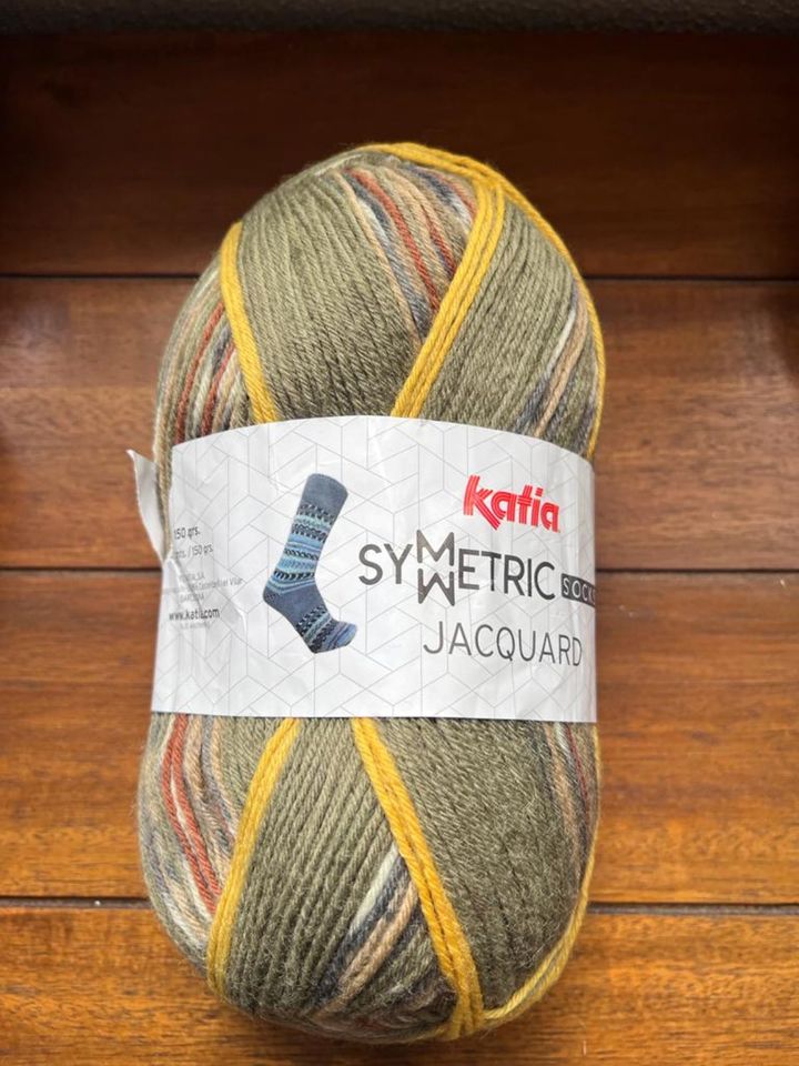 Sockenwolle Katia Symmetric Socks Jacquard 150 g, Color 92 in Kösching