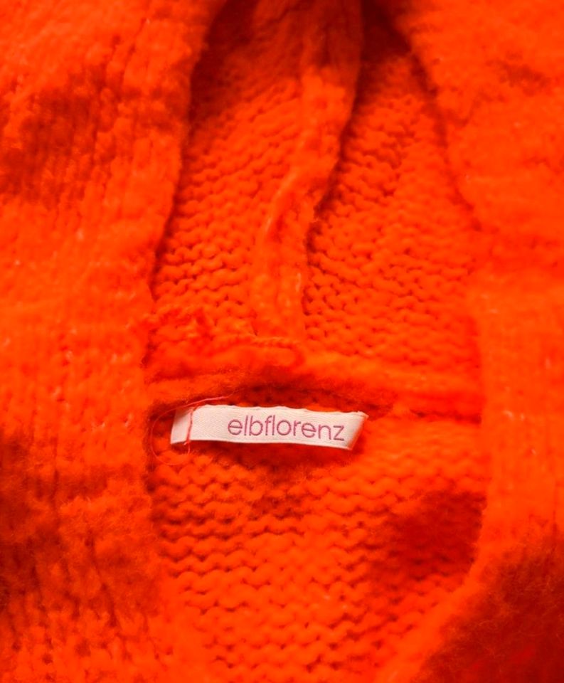 Hoodie von Elbflorenz "Einzelstück " neonorange, oversized in Hamburg