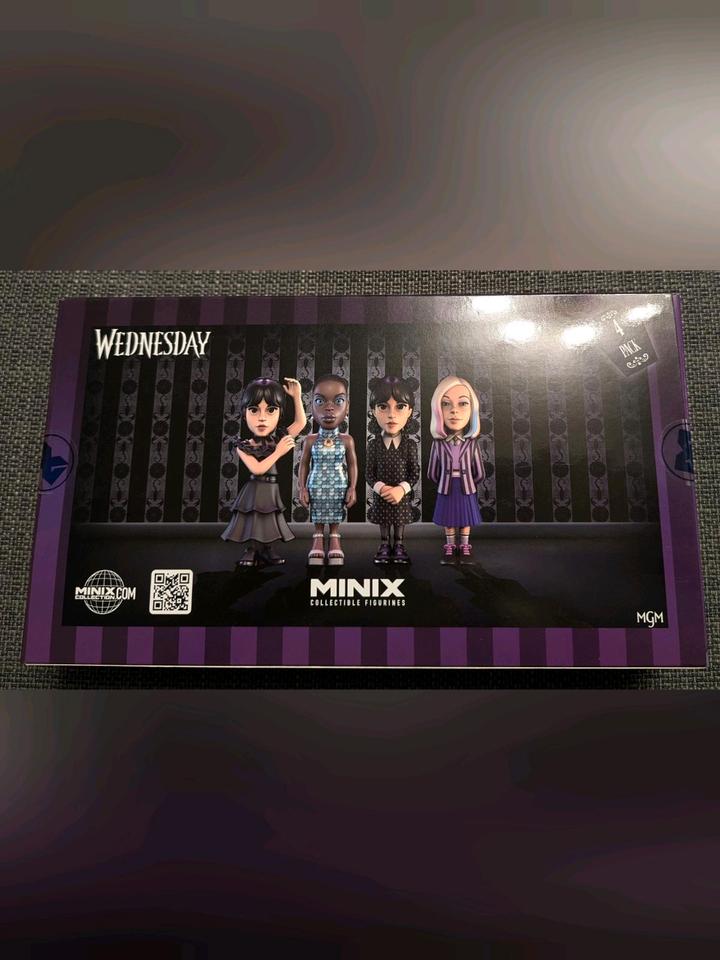 Wednesday - Minix Sammelfiguren, Neu OVP, Netflix Gothic in Aalen