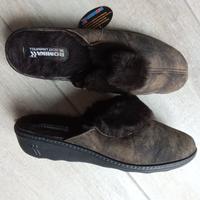 Hausschuhe, ROMIKA,Gr 41, ECHTES LAMMFELL,braun,TOTAL NEU! Köln - Köln Klettenberg Vorschau