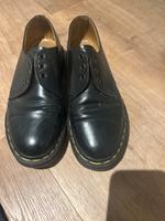 Dr. Martens 3 Loch Schnürschuhe schwarz 37 München - Sendling Vorschau