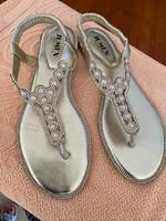 Damen Sommersandalette, golden, Zierperlen Bayern - Krumbach Schwaben Vorschau