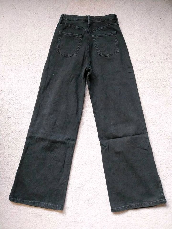 Weite Jeans und Jeggings Gr. 146/152 in Rostock