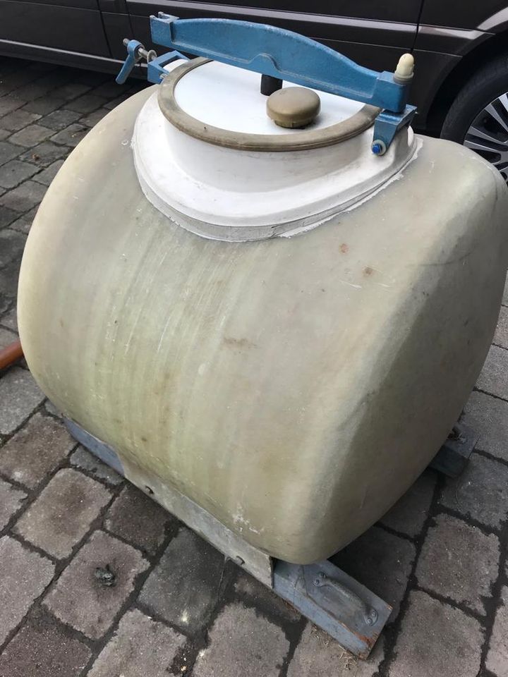 GFK Fass 300 Liter von Graf gebraucht. in Rust