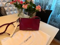 Calvin Klein NEAT Crossbody Tasche Magenta München - Thalk.Obersendl.-Forsten-Fürstenr.-Solln Vorschau