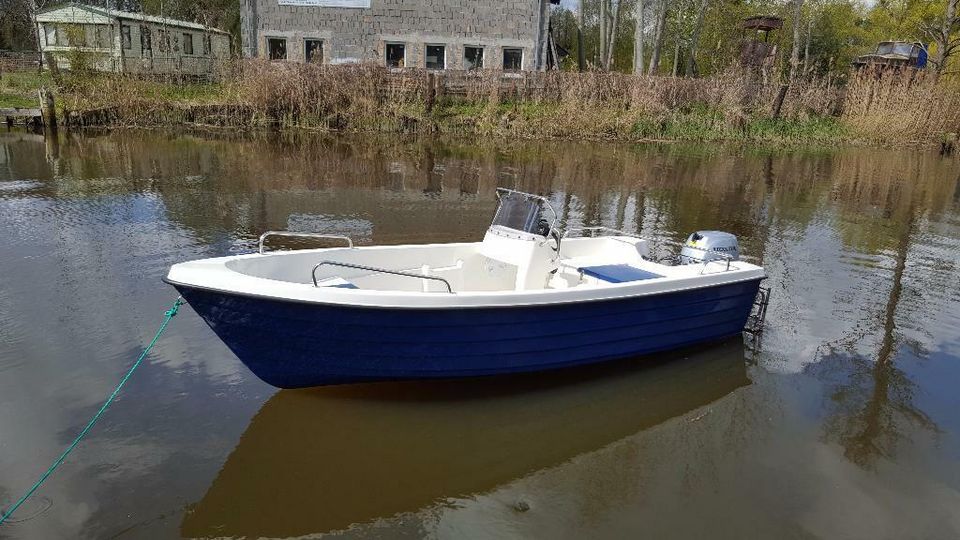 Konsolenboot, Motorboot Freizeitboot,Angelboot,Gleiter ILKA 4 m in Löcknitz