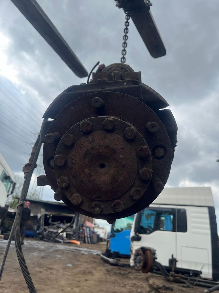 IVECO 7,5t 2003 Hinterachse 13/43 Differential 7172797 in Bottrop