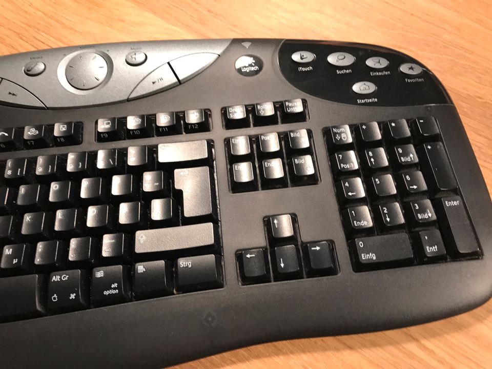 Logitech Cordeless Keyboard MX700 Tastatur + Sender C-BG17-Dual in Kiel