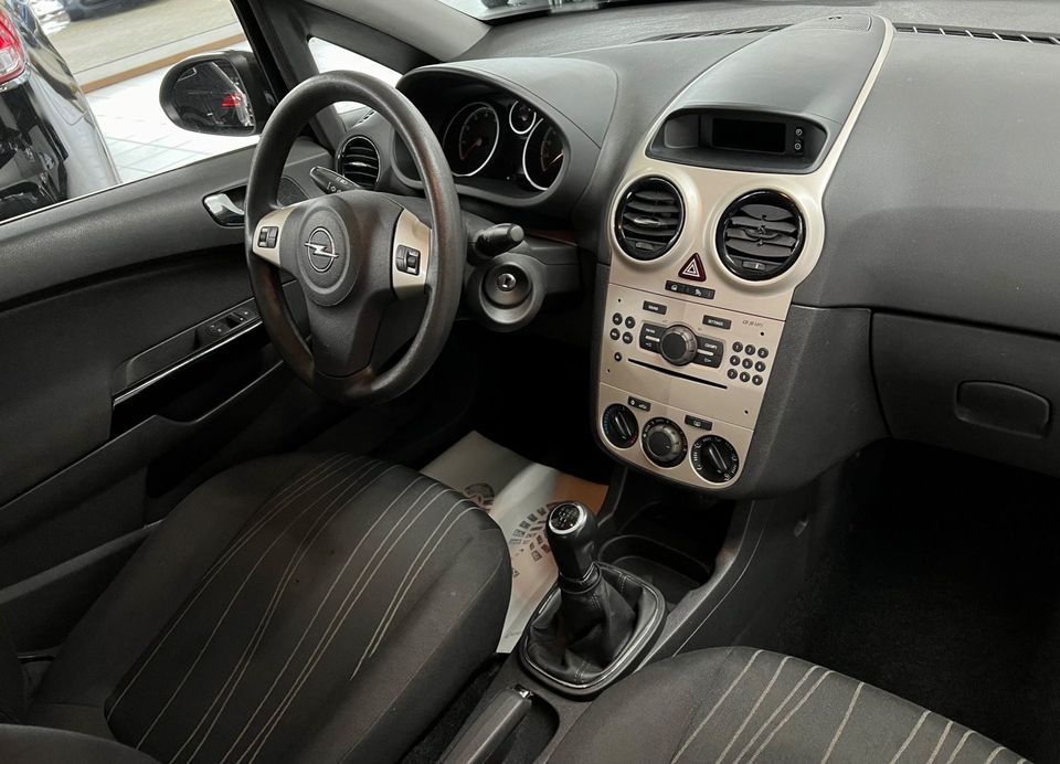 Opel Corsa D Edition Klimaanlage HU neu in Schwelm