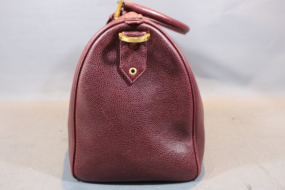 Vintage Chanel Caviar Skin CC Boston Bag Handtasche Bordeaux Rot in Düsseldorf