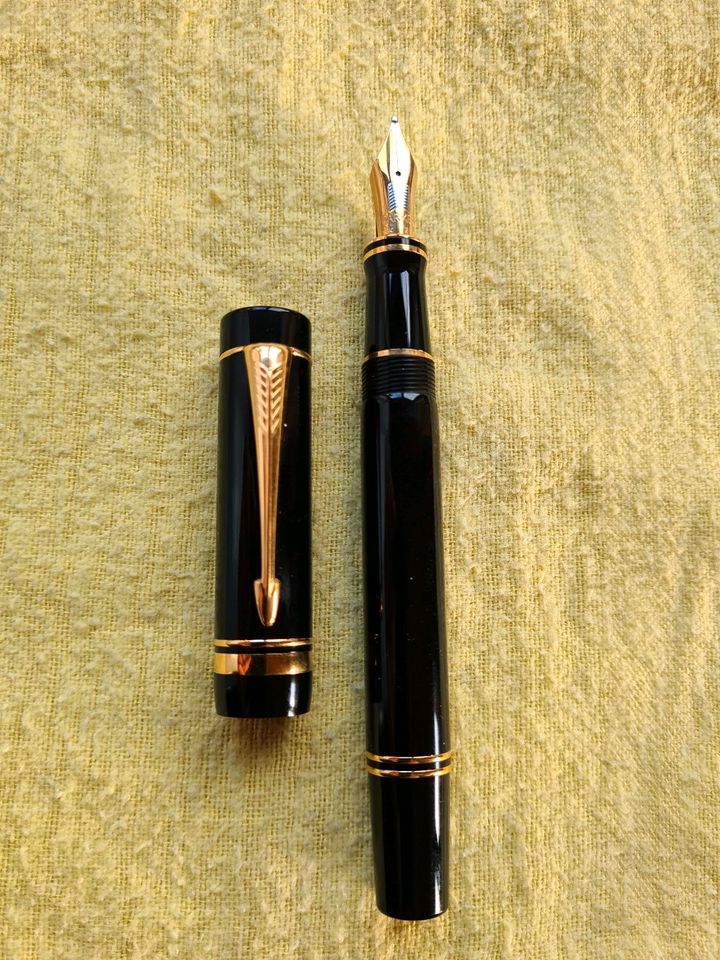 Parker Kolbenfüller Goldfeder 18C/750er in Rüsselsheim