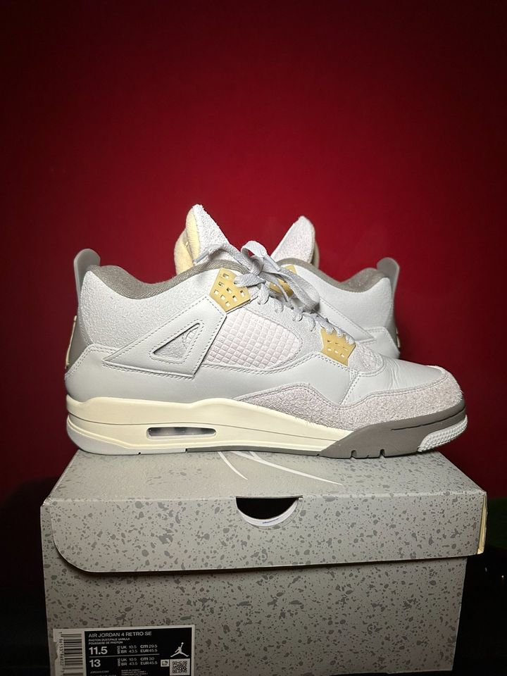 Nike Air Jordan 4 Retro SE Craft Photon Dust in Berlin