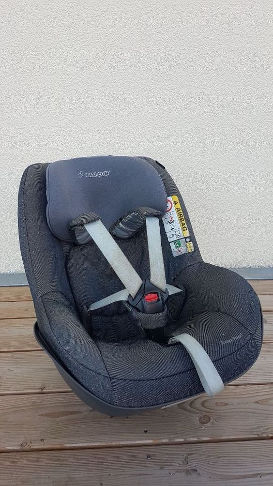 Maxi cosi 2 Way Pearl in Tauberbischofsheim