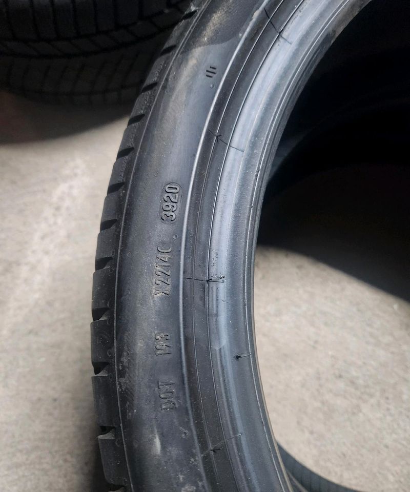 Sommerreifen 2×225/40/19;;93Y Pirelli in Judenbach