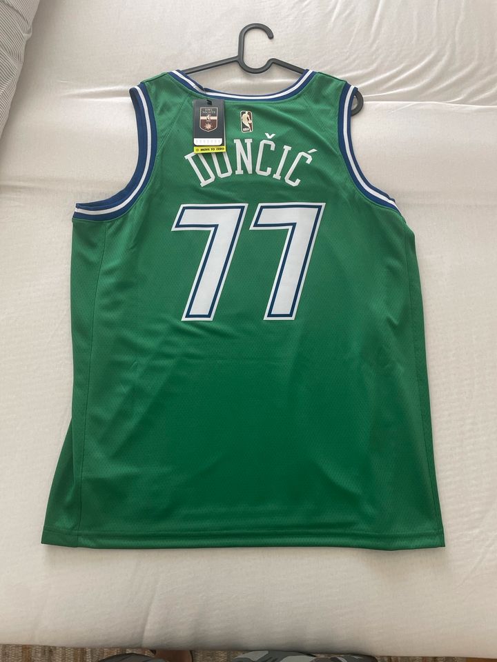 Nike Luca Doncic Trikot XL Dallas Mavericks in München