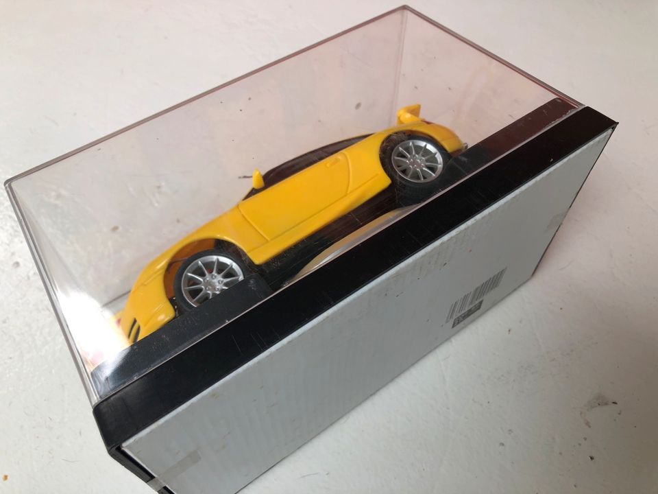 Porsche 911 996 Cartronic 124 1:24 gelb RC Cars ovp in Moers