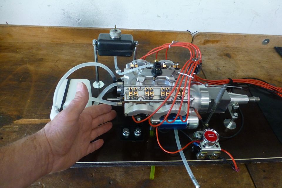 echter Modellmotor V8 Bauart wie Conley 1/4 Scale Motor Nitro in Unna